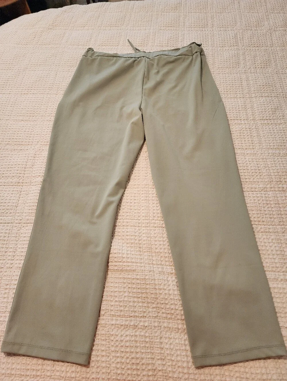 Maison D'Amelie Women's Sage Green Elastic Waist Drawstring Casual Joggers XL